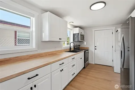 607 S 1st Street Brewster WA 98812