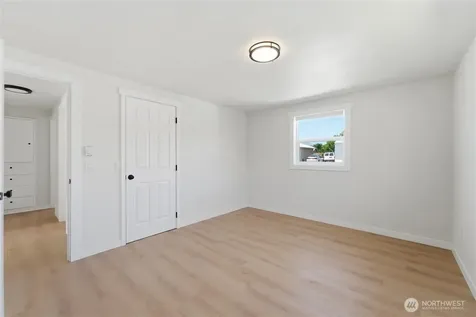 607 S 1st Street Brewster WA 98812