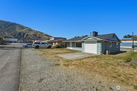 607 S 1st Street Brewster WA 98812