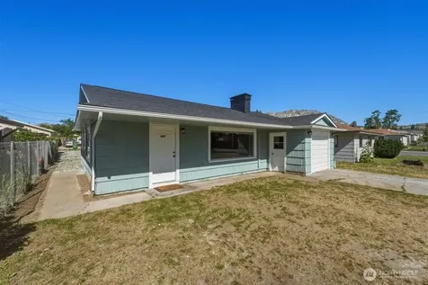 607 S 1st Street Brewster WA 98812