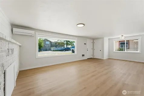 607 S 1st Street Brewster WA 98812