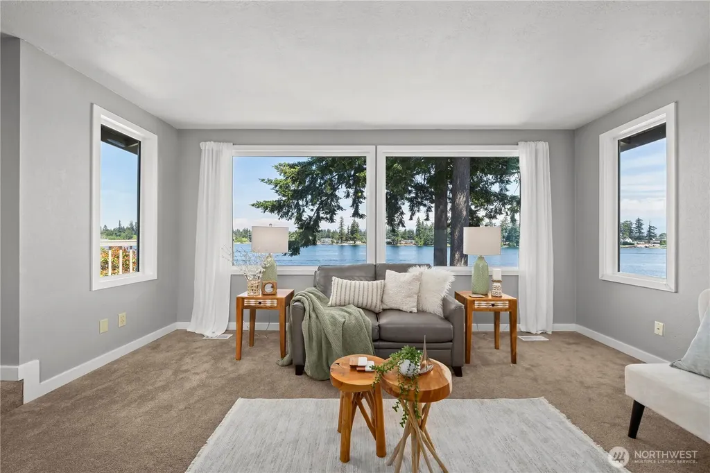 2505 211th Avenue E Lake Tapps WA 98391