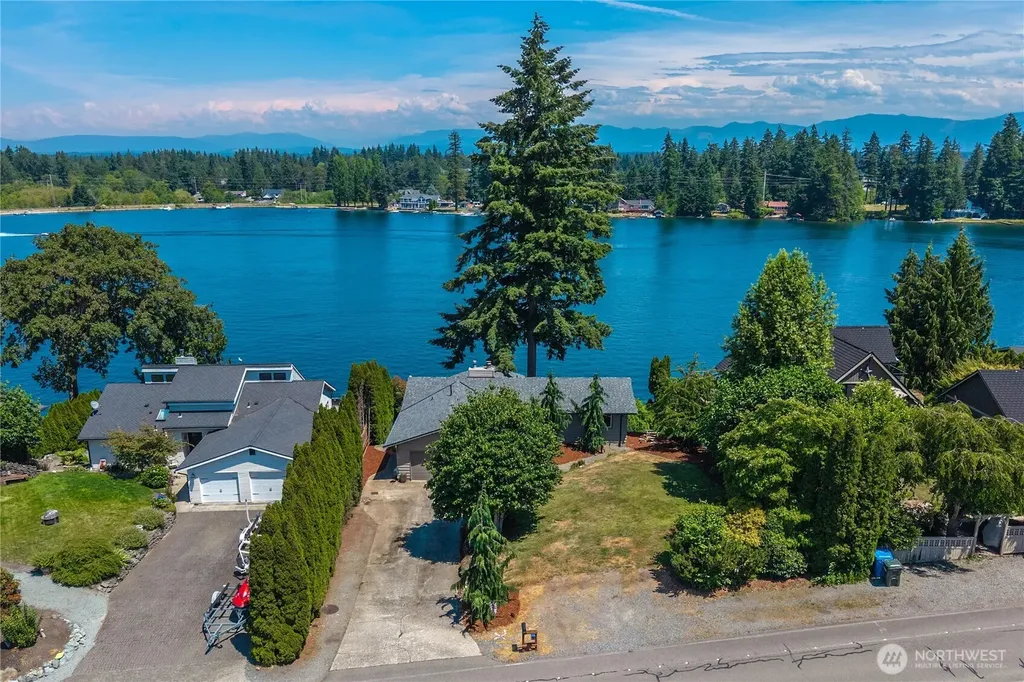 2505 211th Avenue E Lake Tapps WA 98391