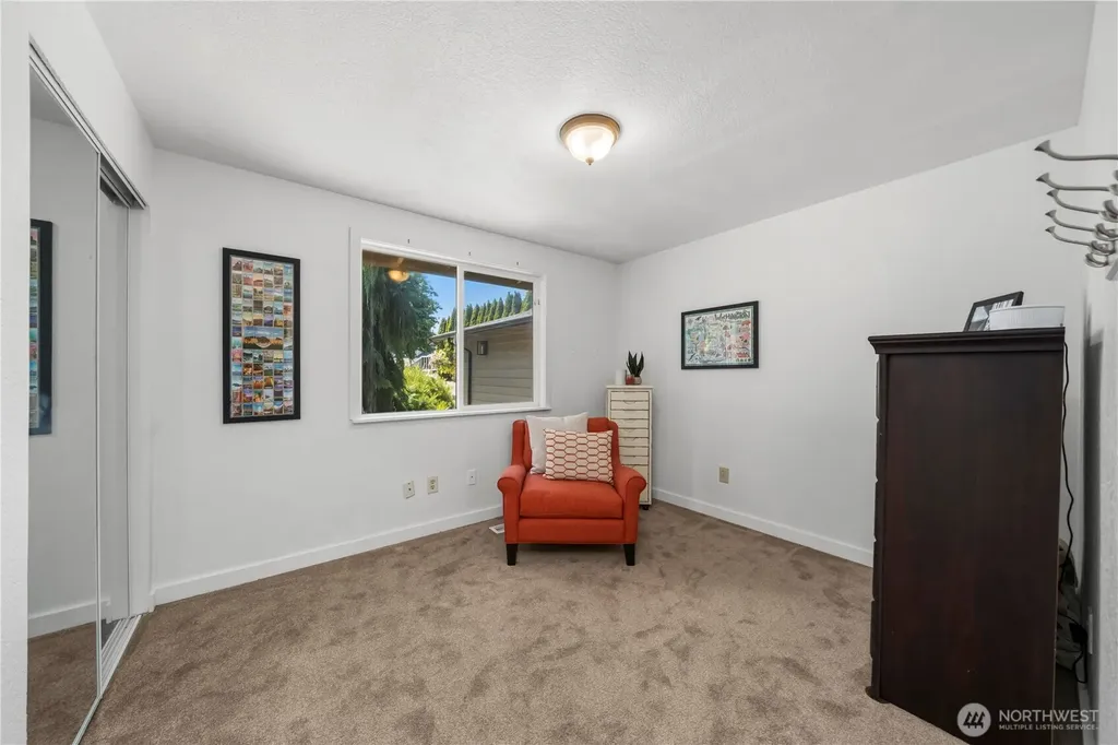 2505 211th Avenue E Lake Tapps WA 98391
