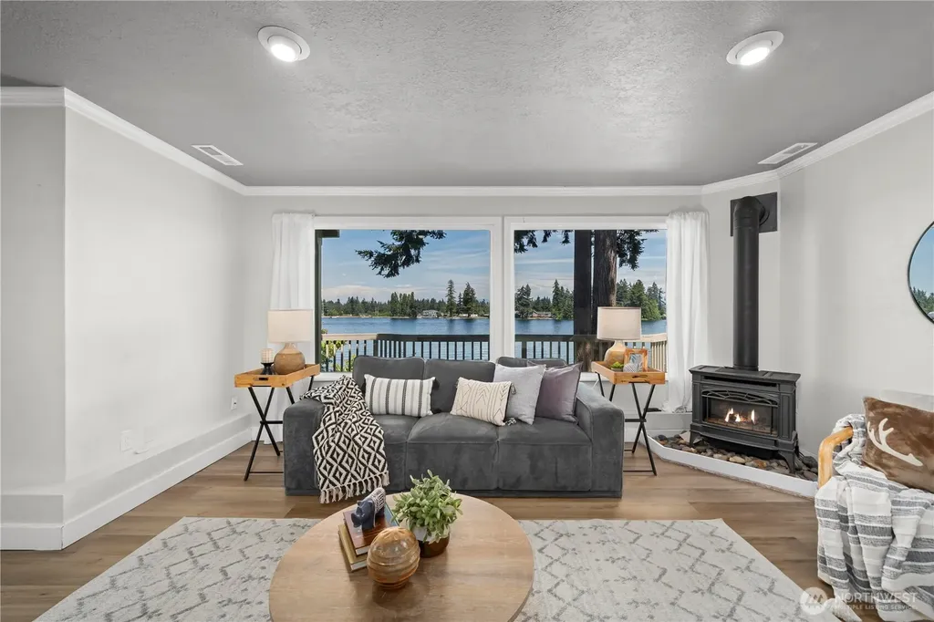 2505 211th Avenue E Lake Tapps WA 98391