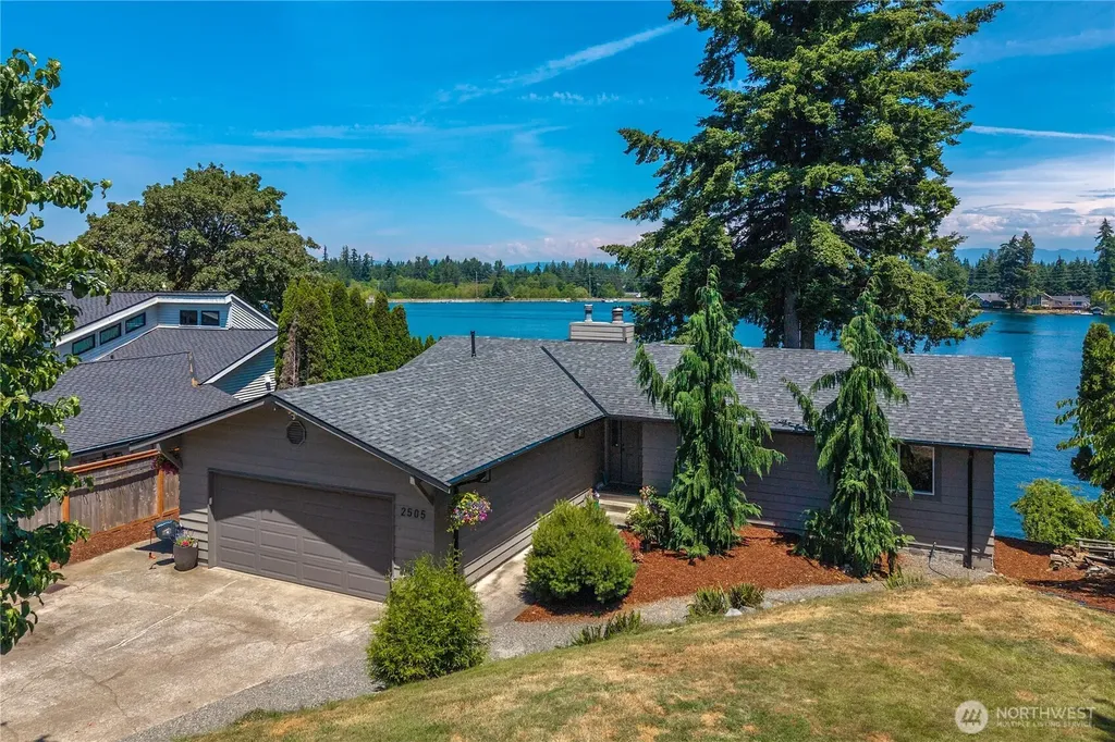 2505 211th Avenue E Lake Tapps WA 98391