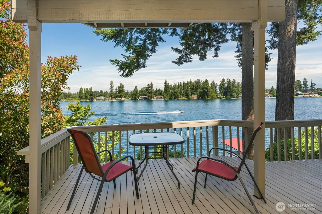 2505 211th Avenue E Lake Tapps WA 98391