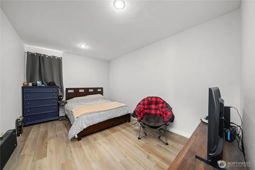 2505 211th Avenue E Lake Tapps WA 98391