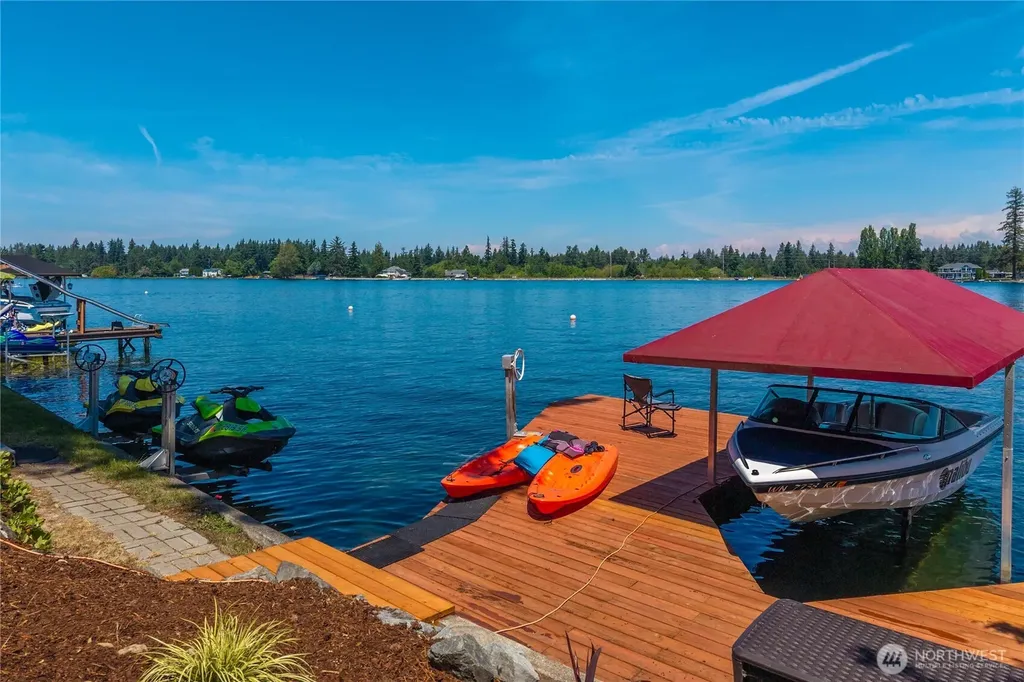 2505 211th Avenue E Lake Tapps WA 98391