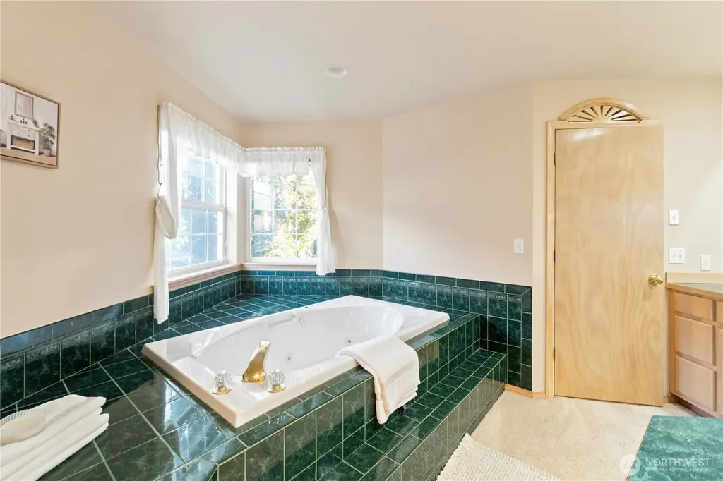 4829 66th Avenue NE Marysville WA 98270