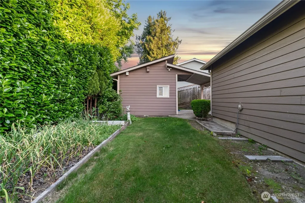 4829 66th Avenue NE Marysville WA 98270