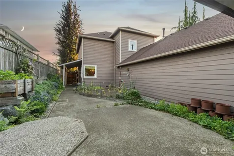4829 66th Avenue NE Marysville WA 98270
