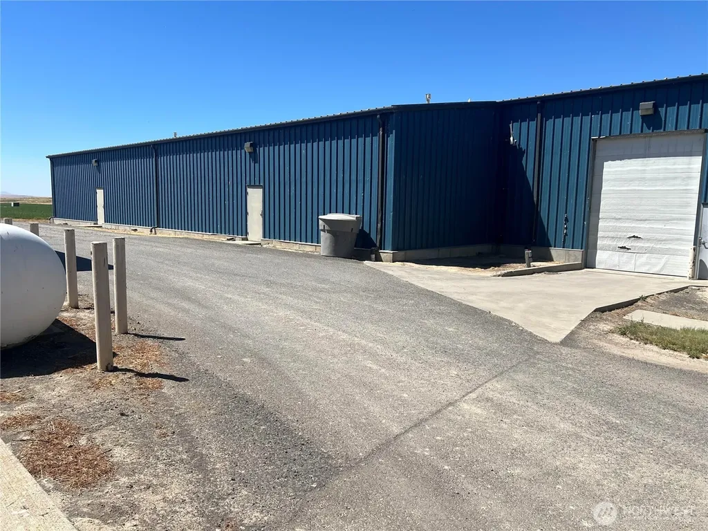 2784 Mcdonald Road Touchet WA 99360