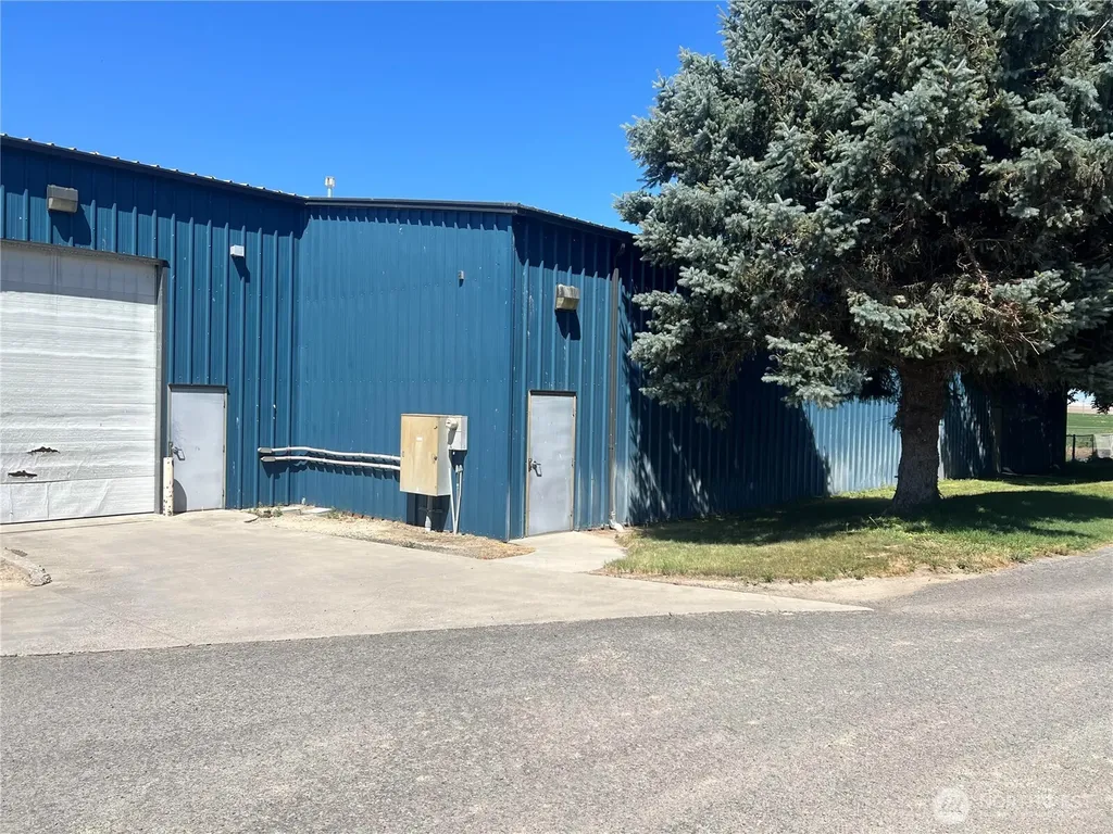 2784 Mcdonald Road Touchet WA 99360
