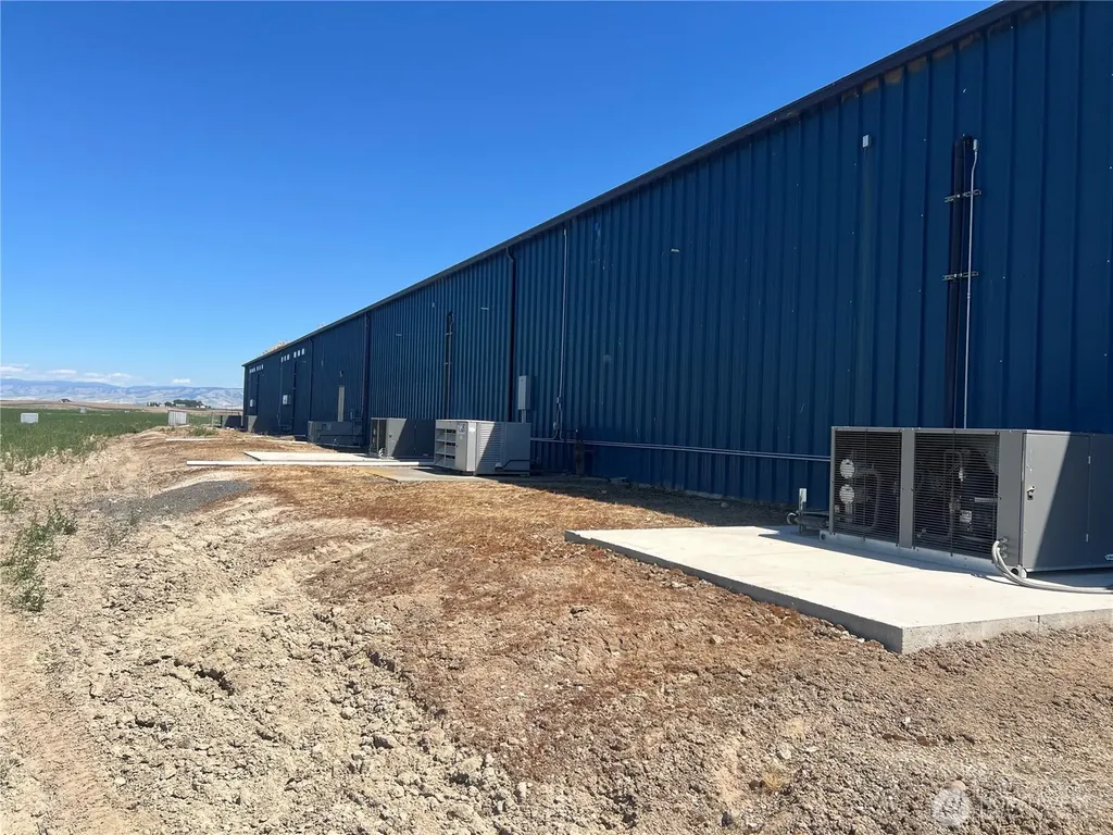 2784 Mcdonald Road Touchet WA 99360