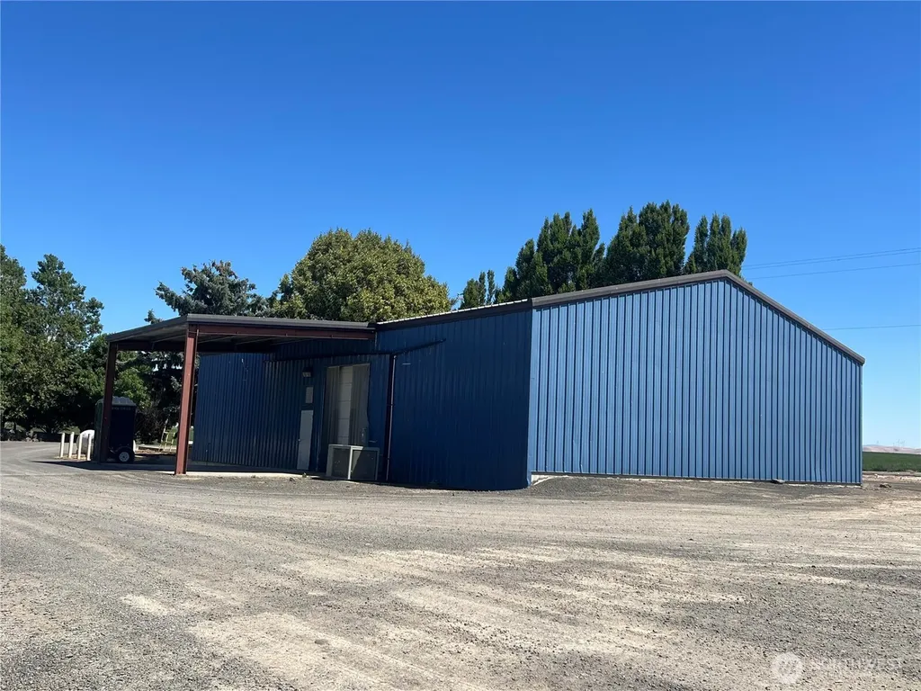 2784 Mcdonald Road Touchet WA 99360