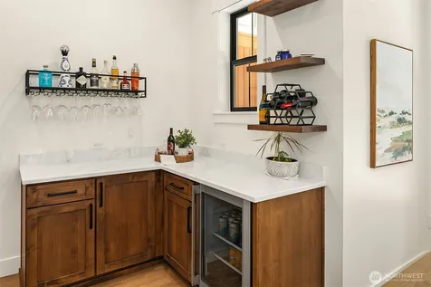 24926 SE 162 Street Issaquah WA 98027
