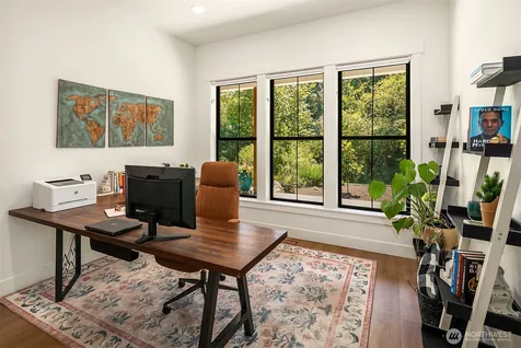 24926 SE 162 Street Issaquah WA 98027