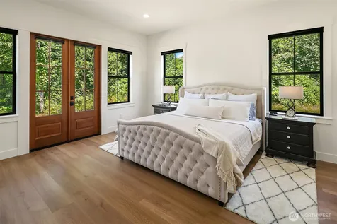 24926 SE 162 Street Issaquah WA 98027