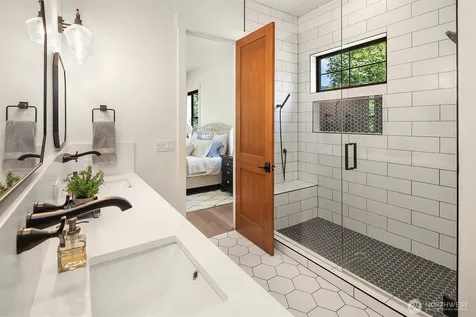 24926 SE 162 Street Issaquah WA 98027