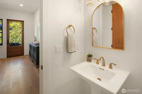 24926 SE 162 Street Issaquah WA 98027