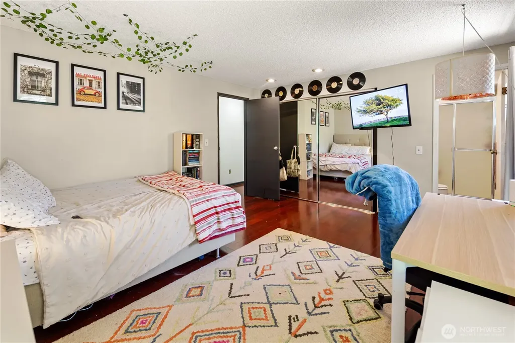 13106 NE 110th Place Kirkland WA 98033