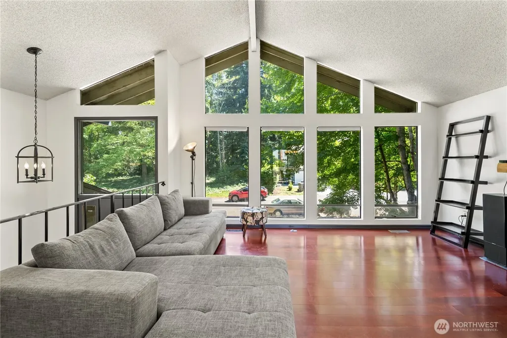 13106 NE 110th Place Kirkland WA 98033