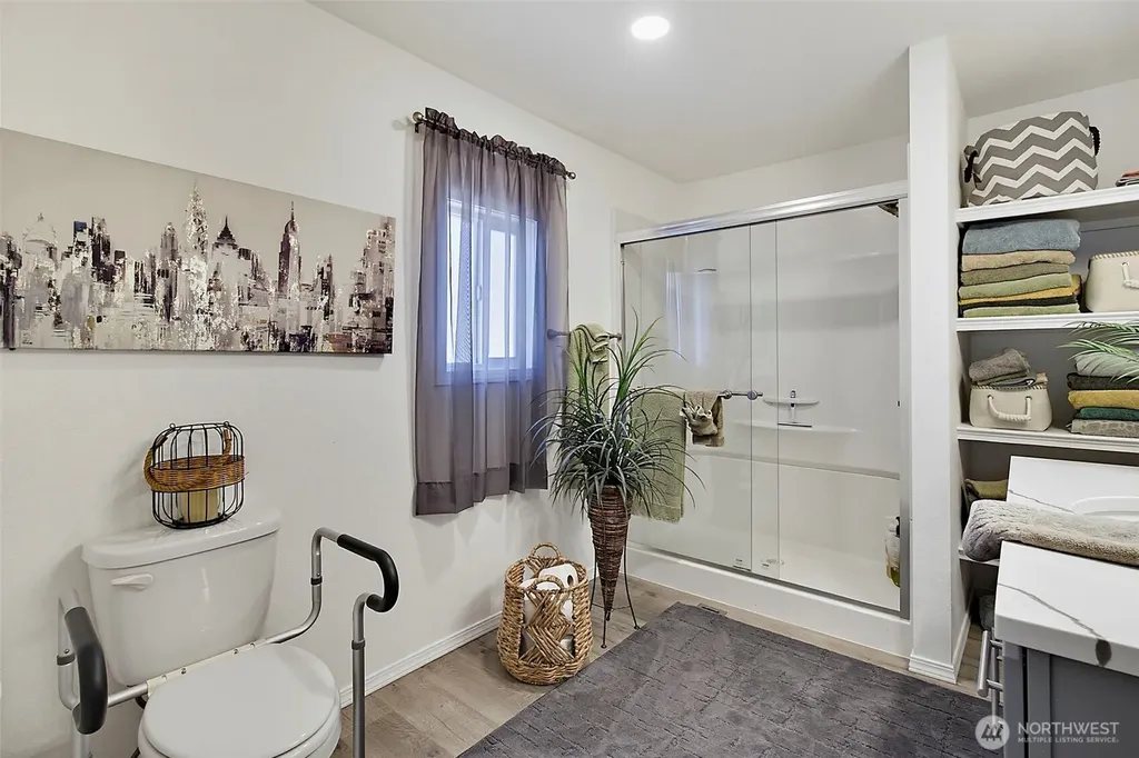 2500 Alder Street Milton WA 98354