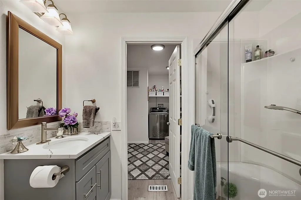 2500 Alder Street Milton WA 98354
