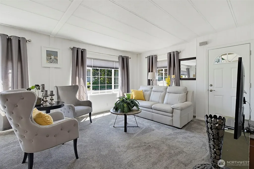 2500 Alder Street Milton WA 98354