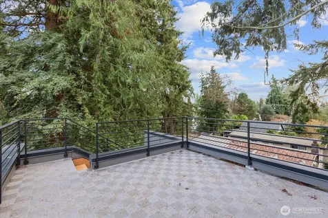 10736 Interlake Avenue N Seattle WA 98133