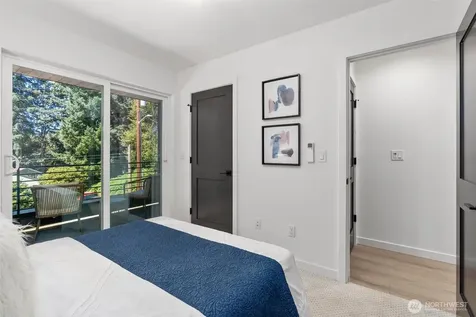 10736 Interlake Avenue N Seattle WA 98133