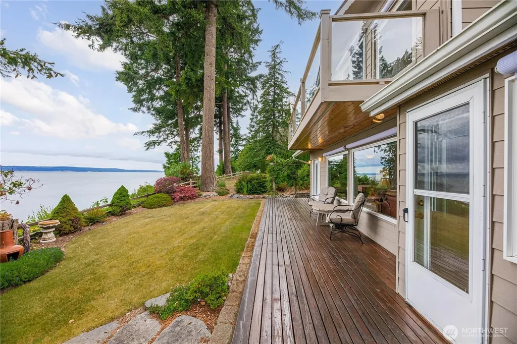 16028 94th Avenue NW Stanwood WA 98292