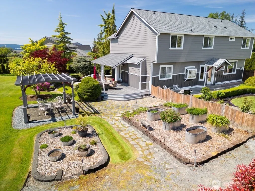 13448 Bridgeview Way Mount Vernon WA 98273