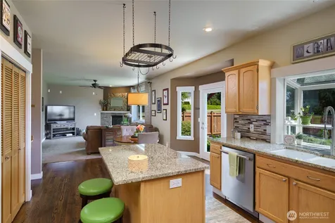 13448 Bridgeview Way Mount Vernon WA 98273