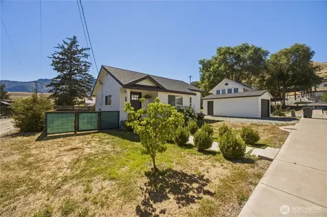 123 Chris Street Pateros WA 98846