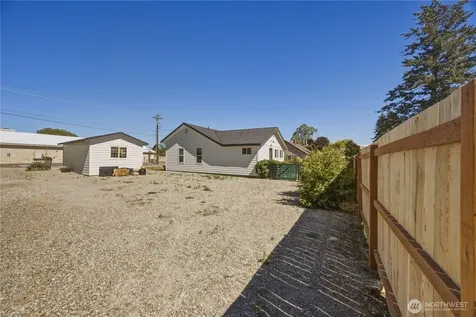 123 Chris Street Pateros WA 98846