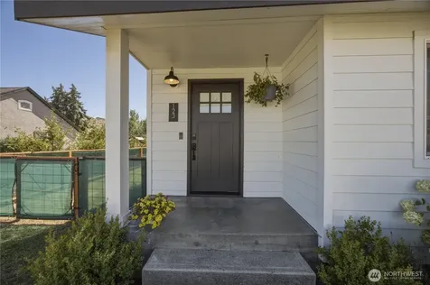 123 Chris Street Pateros WA 98846