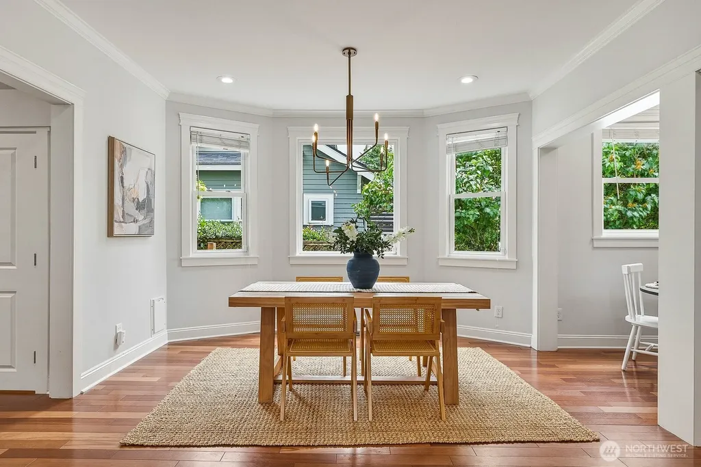 2859 NW 57th Street Seattle WA 98107