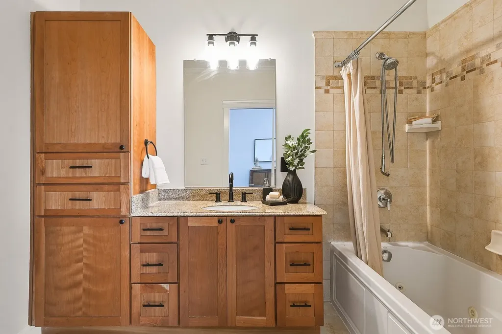 2859 NW 57th Street Seattle WA 98107