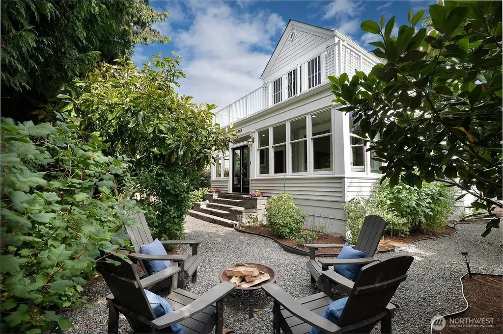 2859 NW 57th Street Seattle WA 98107