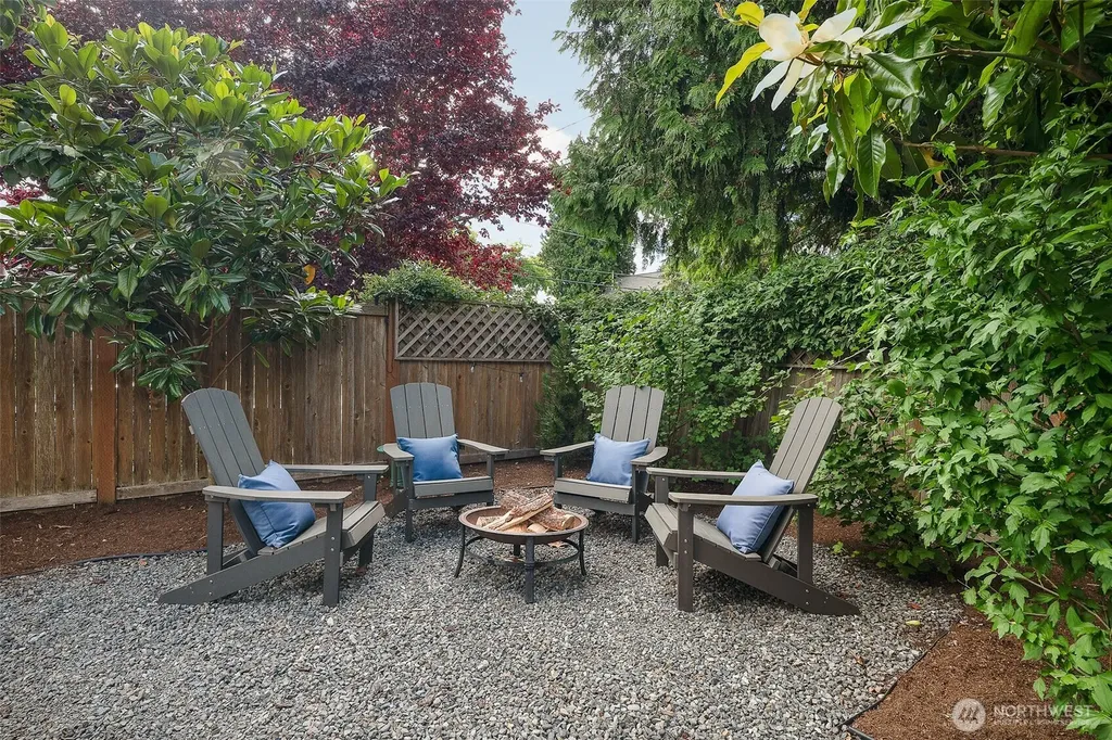 2859 NW 57th Street Seattle WA 98107