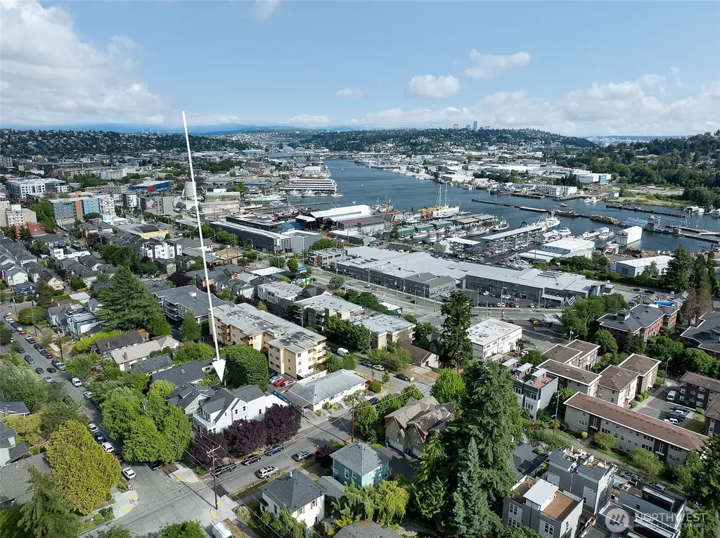 2859 NW 57th Street Seattle WA 98107