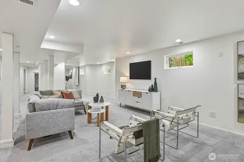 2859 NW 57th Street Seattle WA 98107