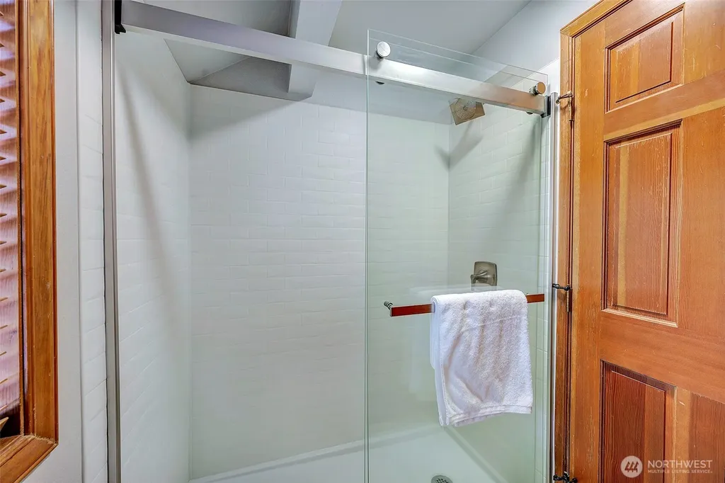 1832 231st Place NE Sammamish WA 98074