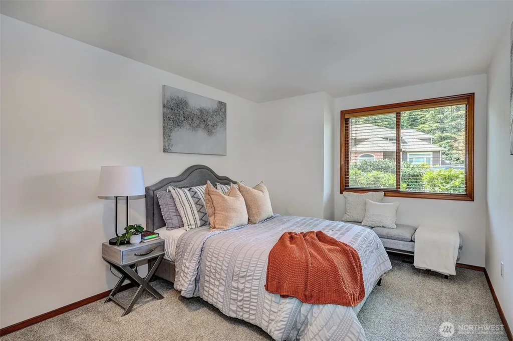1832 231st Place NE Sammamish WA 98074