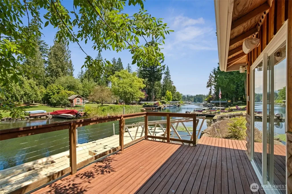 22430 SE 300th Street Black Diamond WA 98010