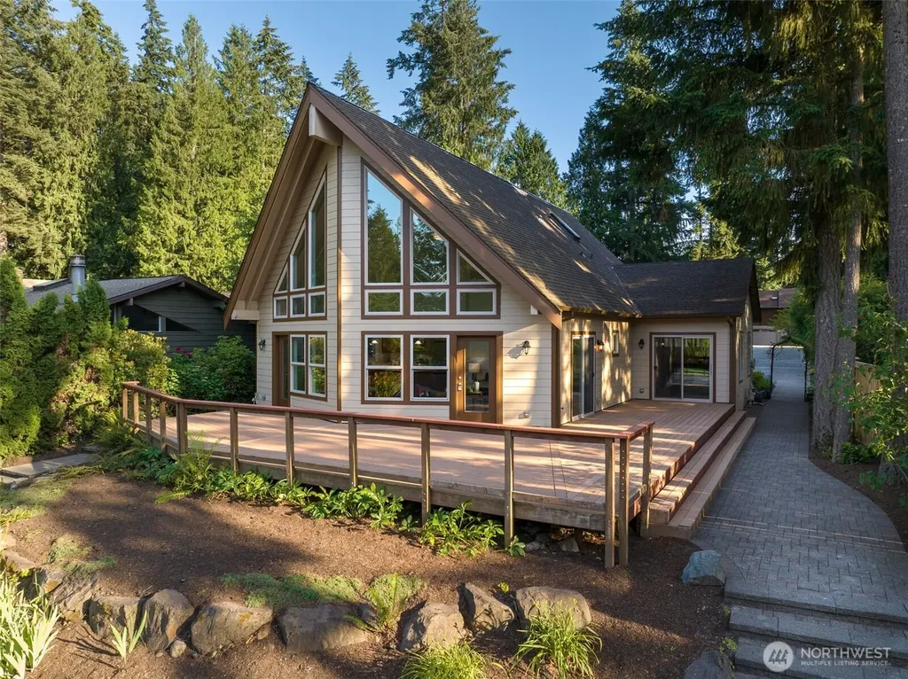 22430 SE 300th Street Black Diamond WA 98010