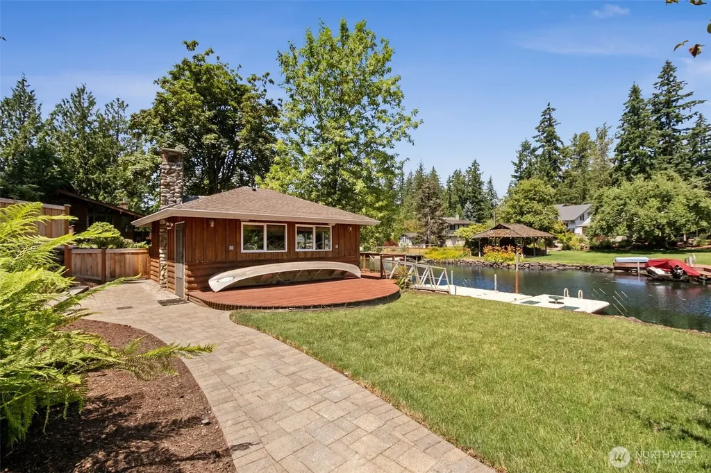 22430 SE 300th Street Black Diamond WA 98010