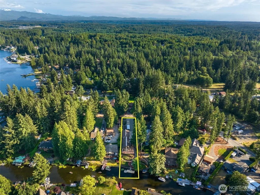 22430 SE 300th Street Black Diamond WA 98010
